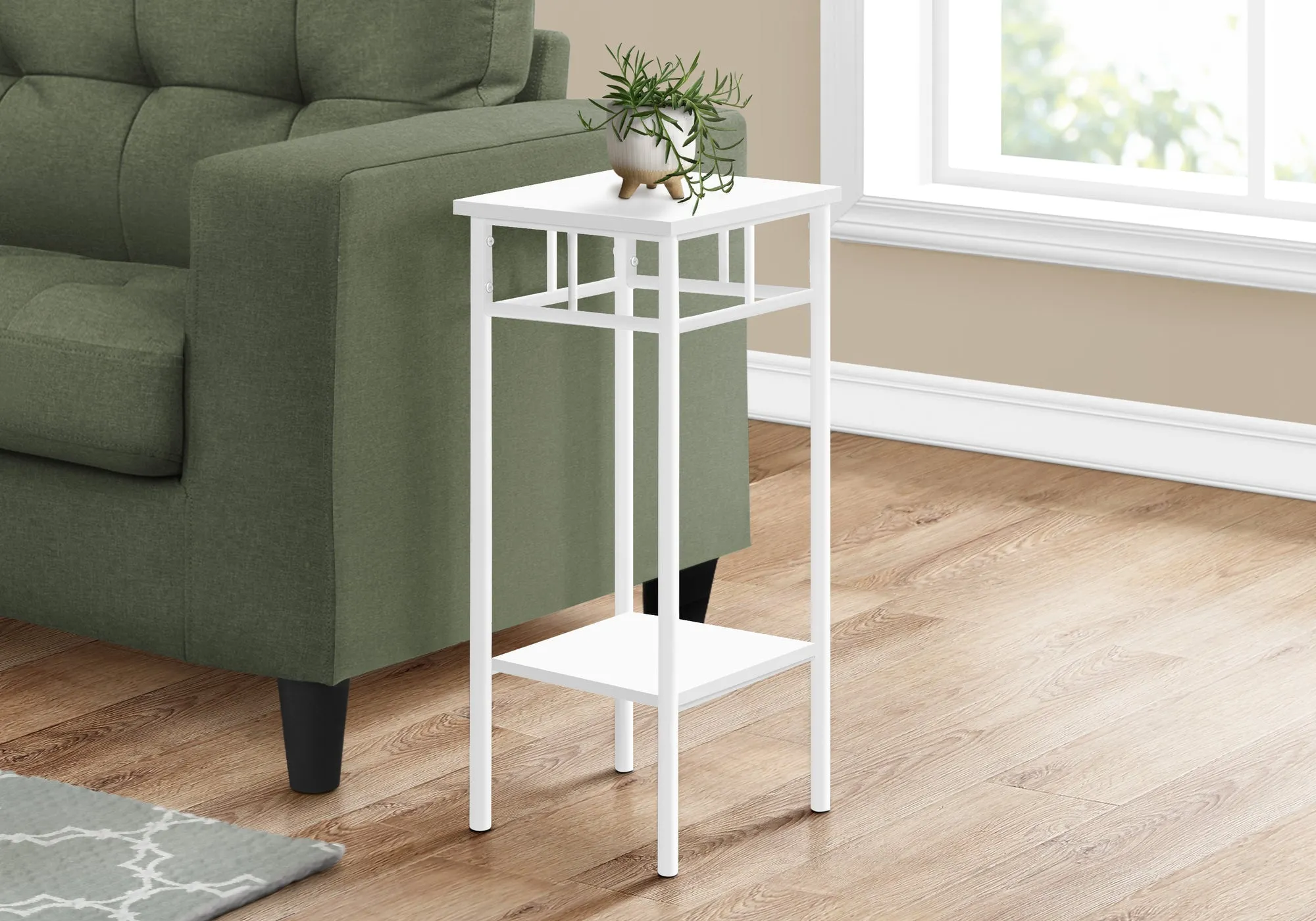 Accent Table - 28"H / White / White Metal