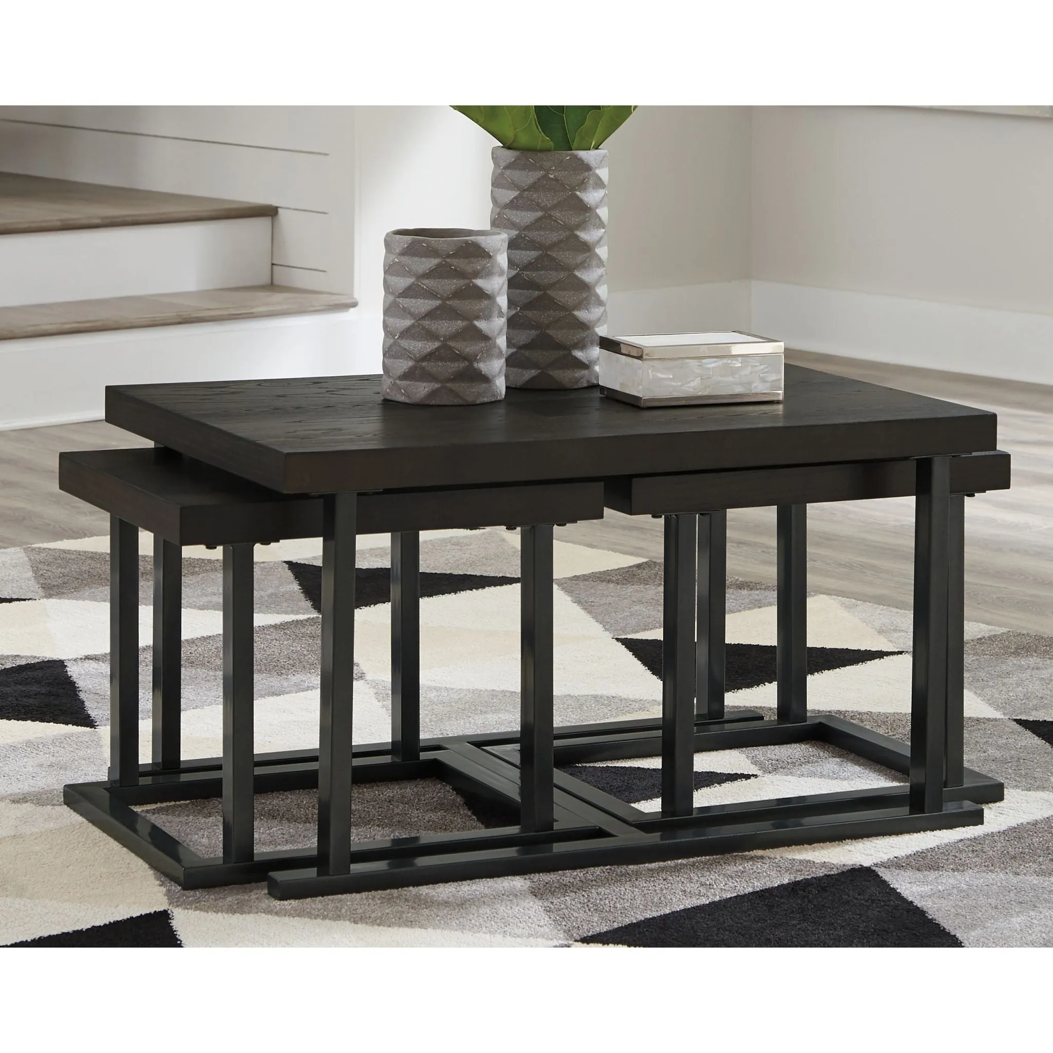 Airdon Cocktail Table with 2 Stools