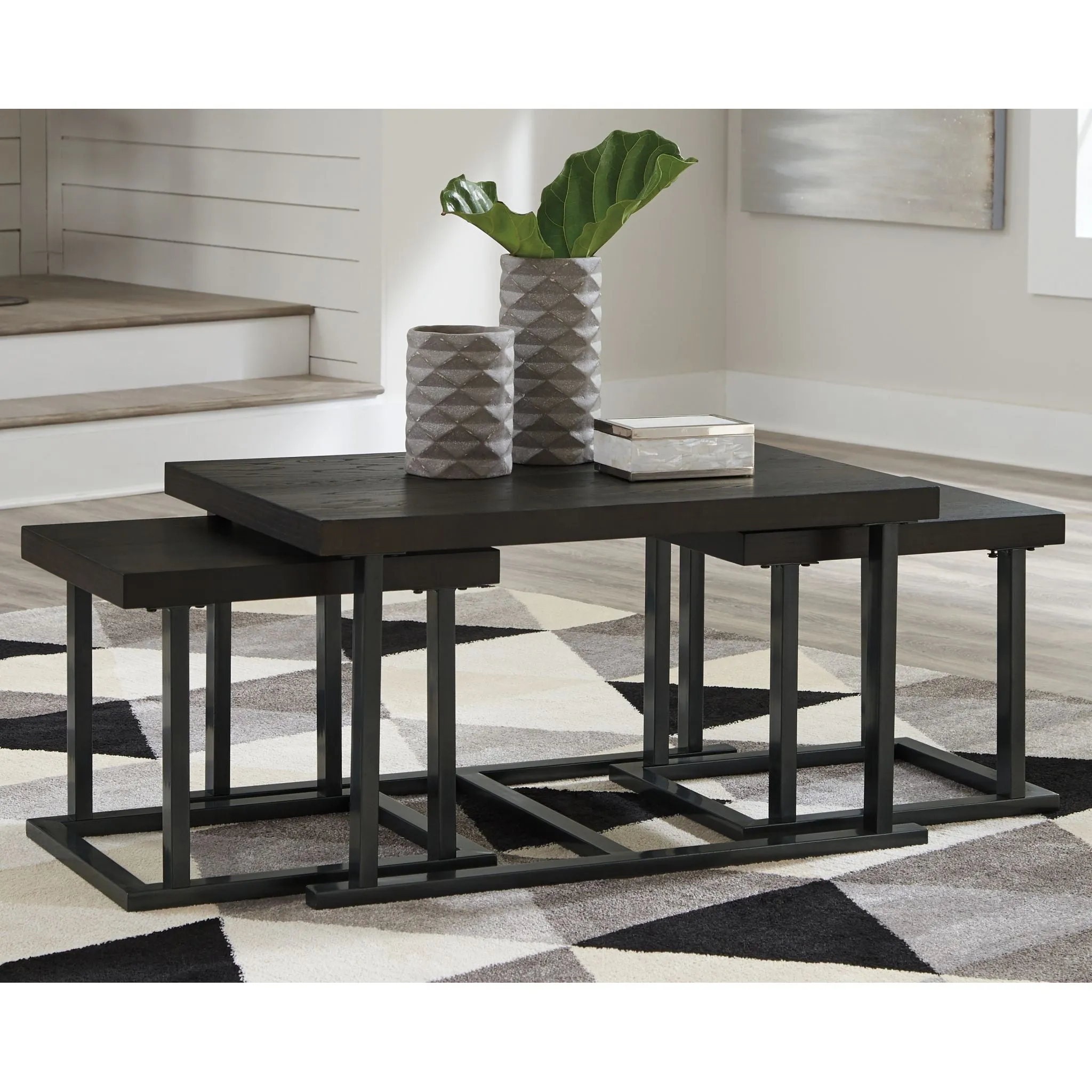 Airdon Cocktail Table with 2 Stools