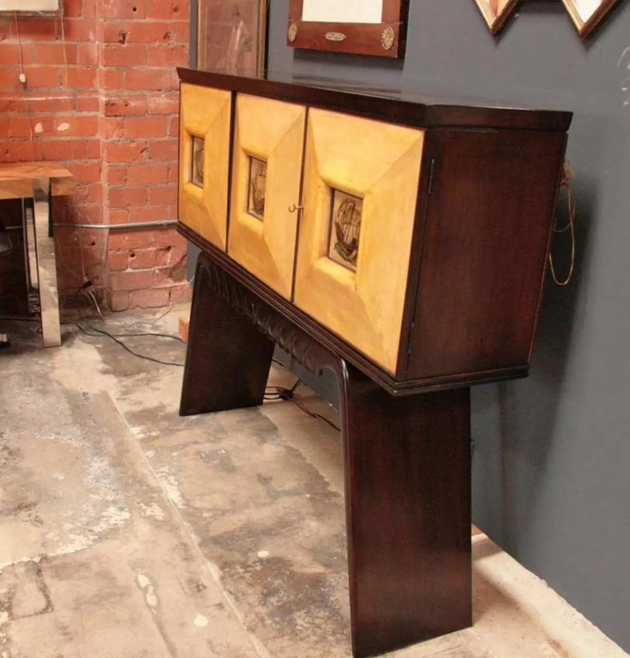 Italian 1950s Bar Cabinet Attributed to Paolo Buffa in Mahogany and Birch