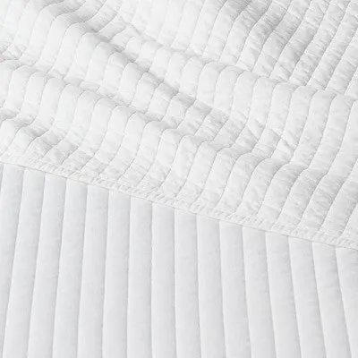 New - King Washed Cotton Sateen Quilt White - Threshold