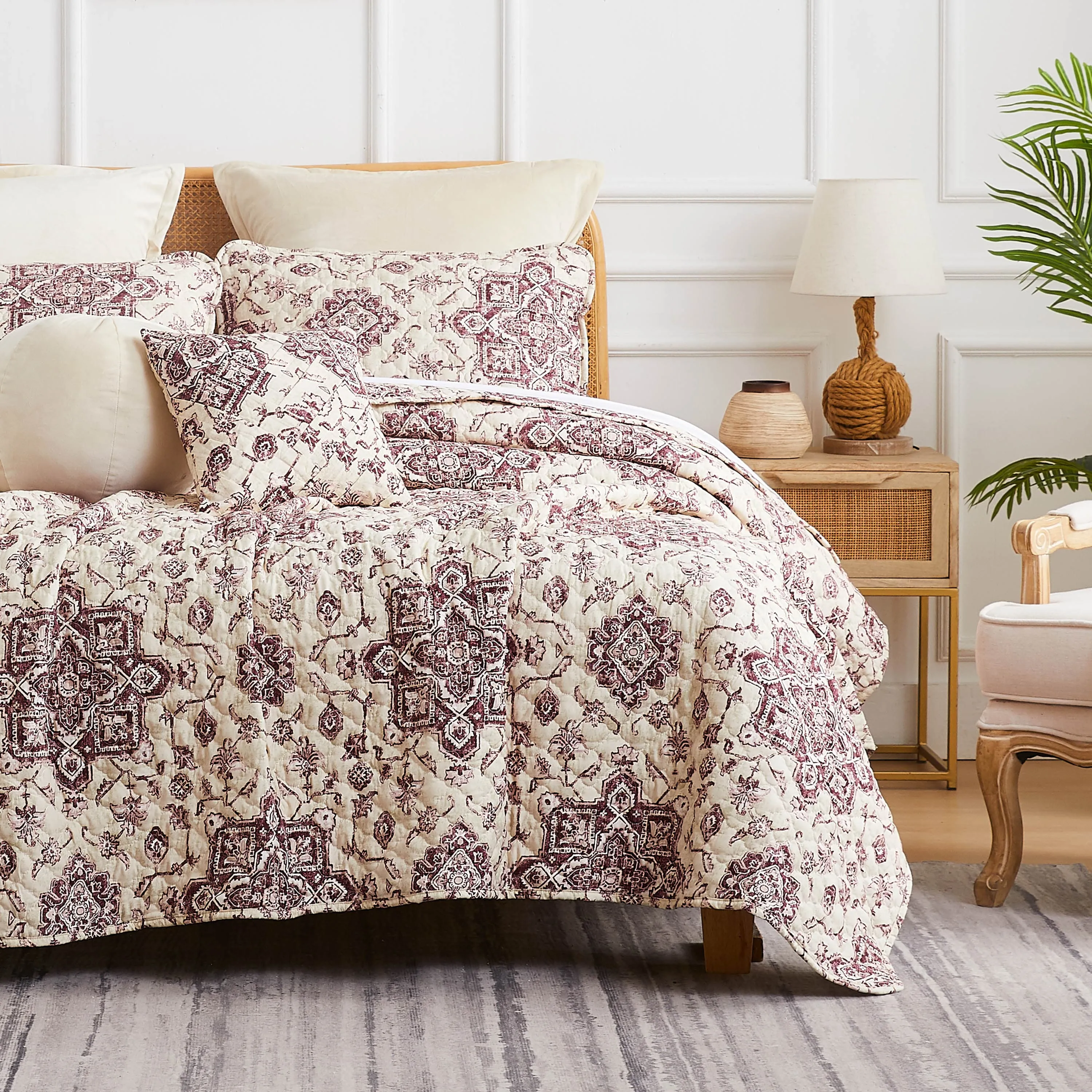 Persia 7-Piece Quilt Bedding Set