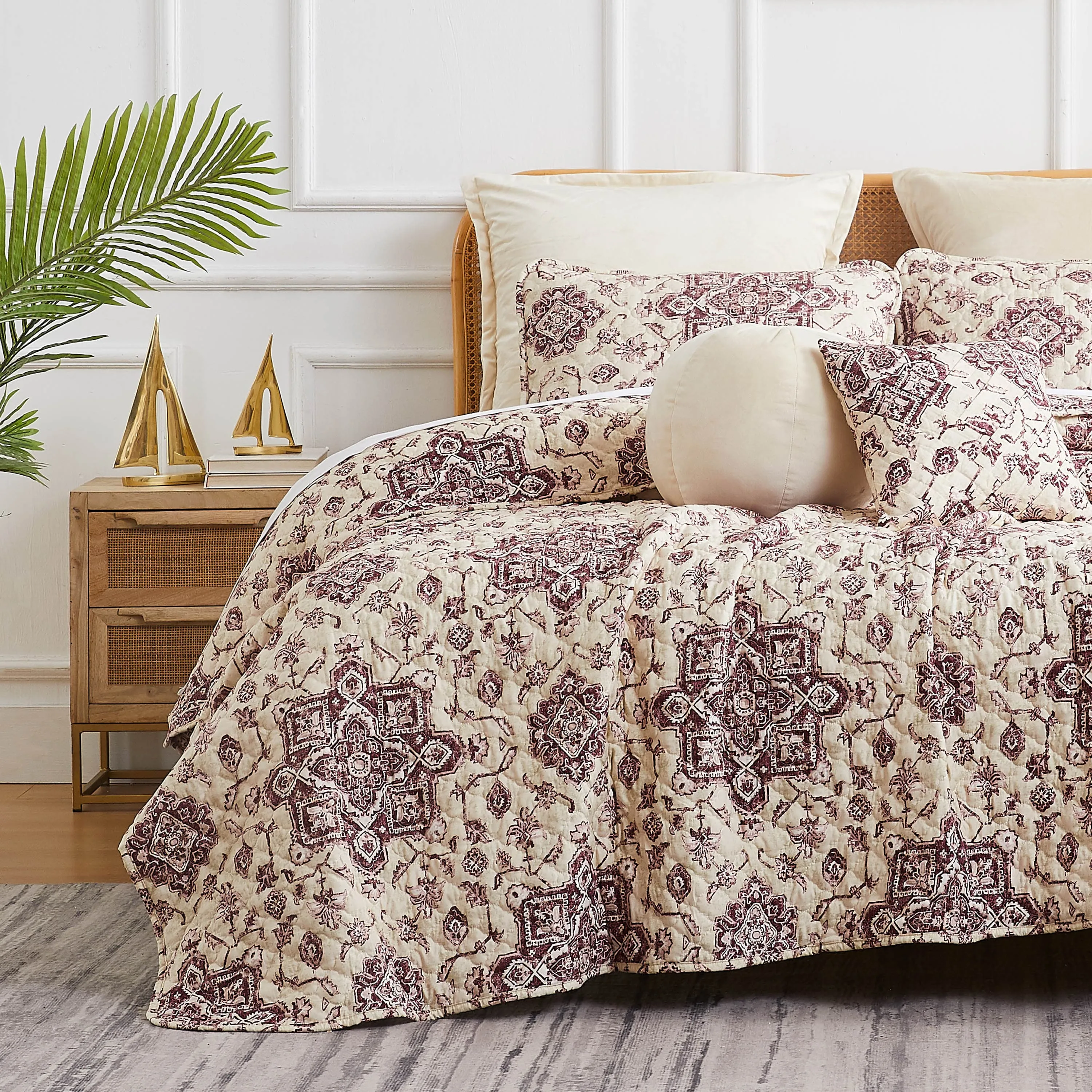 Persia 7-Piece Quilt Bedding Set