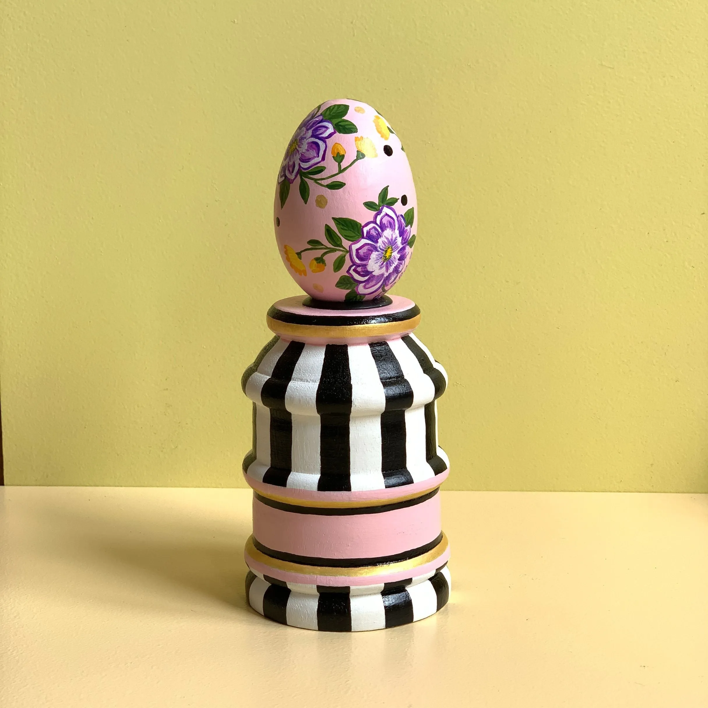 Sleek Striped Egg with the Stand